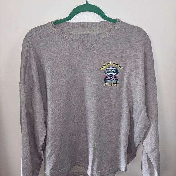 New without tags Simply Southern Gray Sweatshirt - Picture 1 of 2
